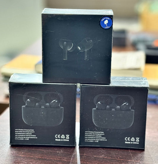 Matte Black Wireless Earbuds with Type-C Fast Charging Case – Deep Bass & Noise Isolation